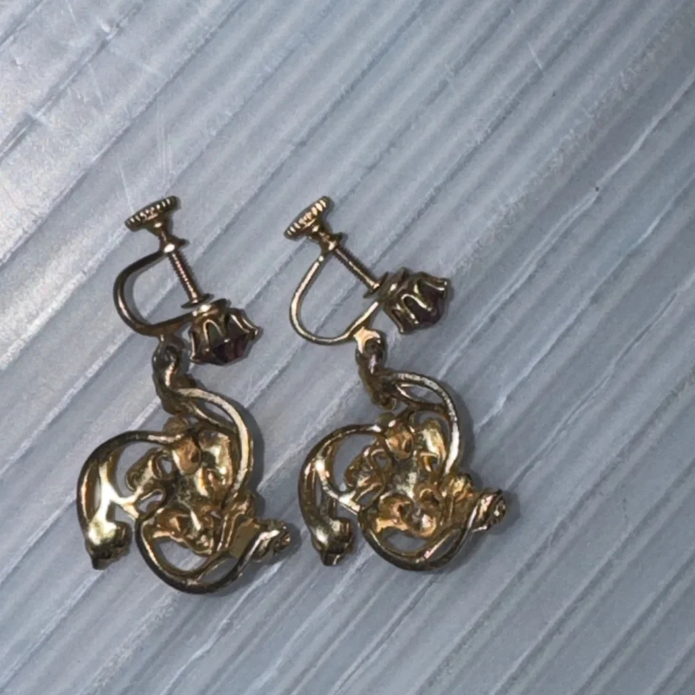 Vintage Opal Glass Rhinestone Faux Pearl Screw-Back Dangle Earrings Gold Tone